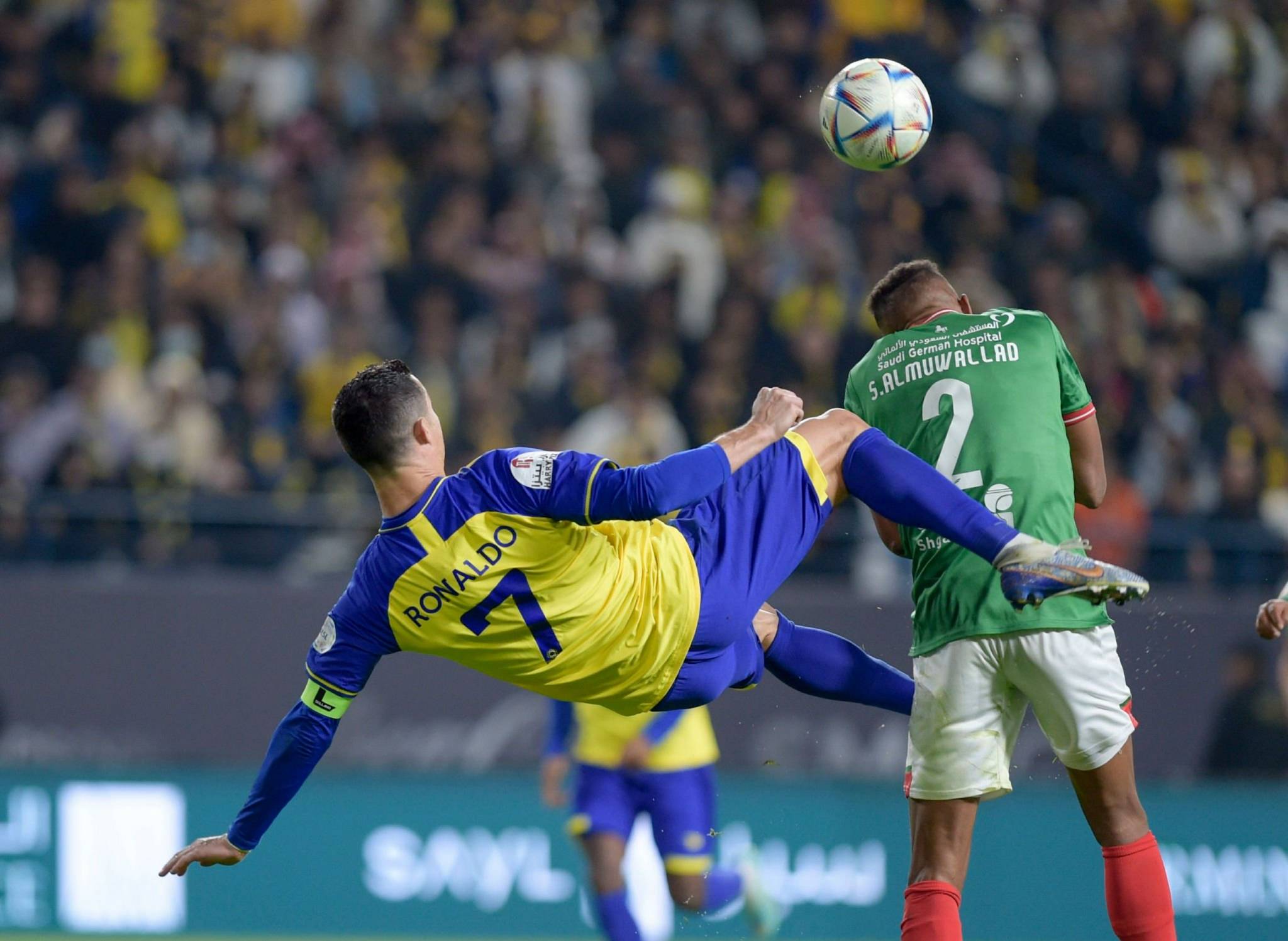 包含今夜亚冠焦点战！皇家马德里迎战上海海港，小胜或上演的词条